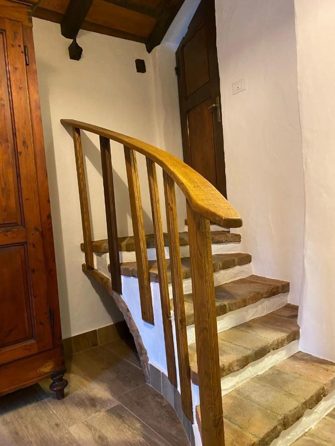 La Sosta Del Vento Bed & Breakfast กาสติโญเน เด เปโปลี ภายนอก รูปภาพ