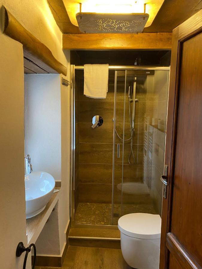 La Sosta Del Vento Bed & Breakfast กาสติโญเน เด เปโปลี ภายนอก รูปภาพ